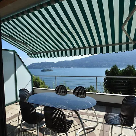 In Near And Islands Apartman *